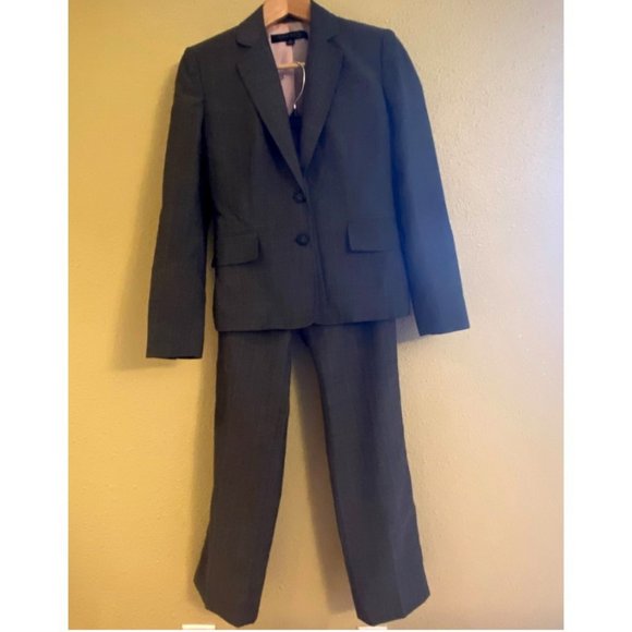 Anne Klein Pants - Anne Klein 2pc Dark Grey Pinstripe Suit 2P